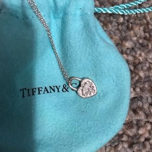 Return to Tiffany’s charm necklace